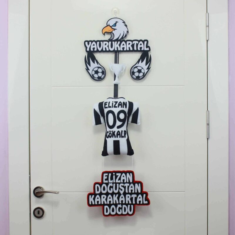Elizan Gökalp isimli Yavrukartal Kapı Süsü