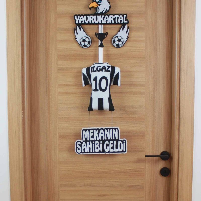 Ilgaz isimli YavruKartal Kapı Süsü