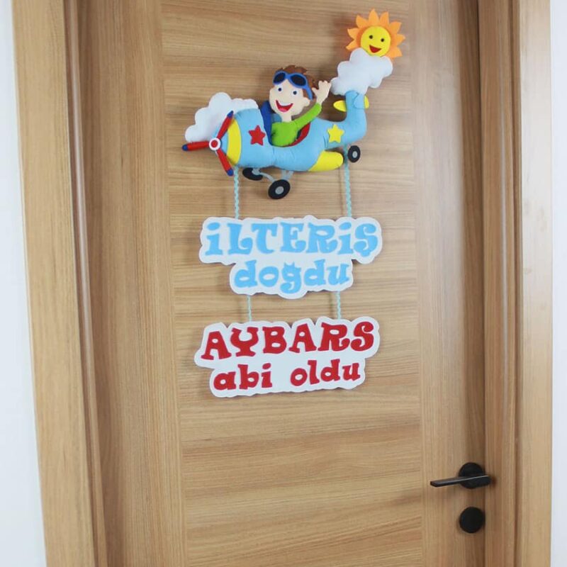 İlteriş ve Aybars isimli Kardeş Pilot Kapı Süsü