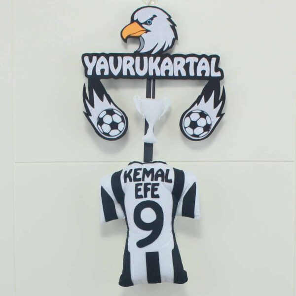 Kemal Efe isimli YavruKartal Kapı Süsü