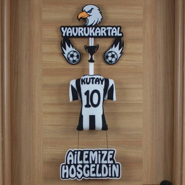Kutay isimli YavruKartal Kapı Süsü