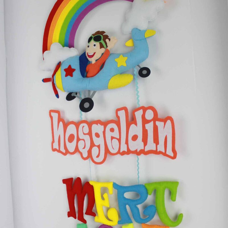 Mert Asaf isimli Pilot Bebek Kapı Süsü