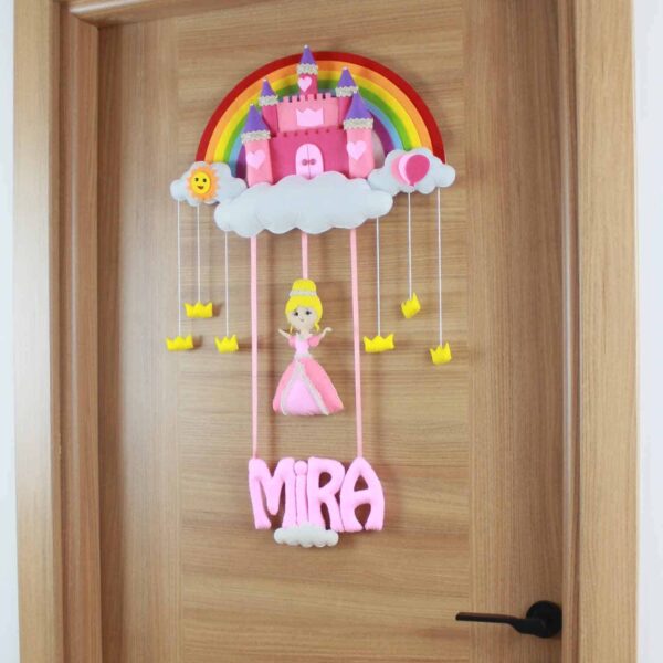 Mira isimli Şato Hastane Bebek Kapı Süsü