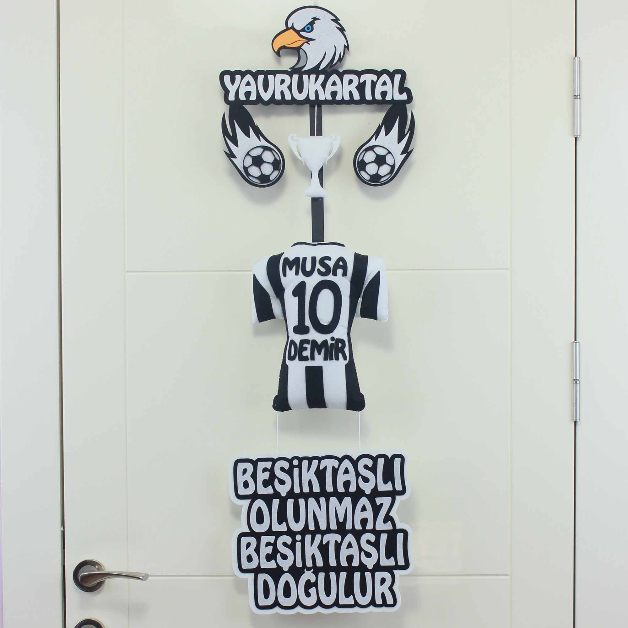 Musa Demir isimli YavruKartal Kapı Süsü
