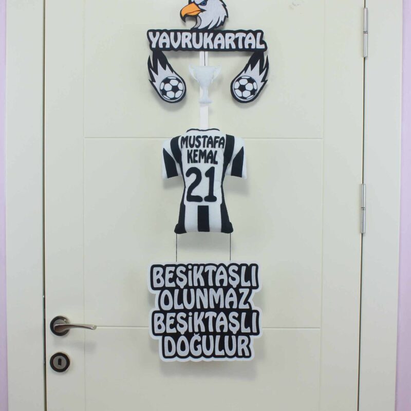 Mustafa Kemal isimli YavruKartal Kapı Süsü