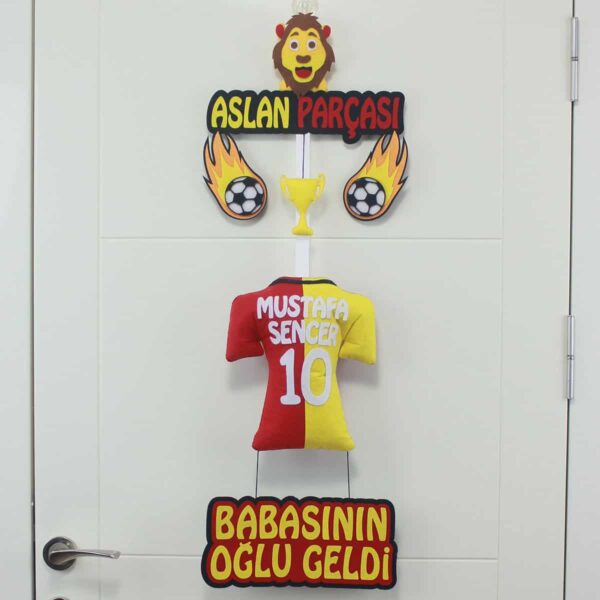 Mustafa Sencer isimli AslanParçası Kapı Süsü