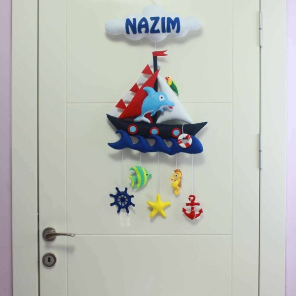 Nazım isimli Denizci Bebek Kapı Süsü