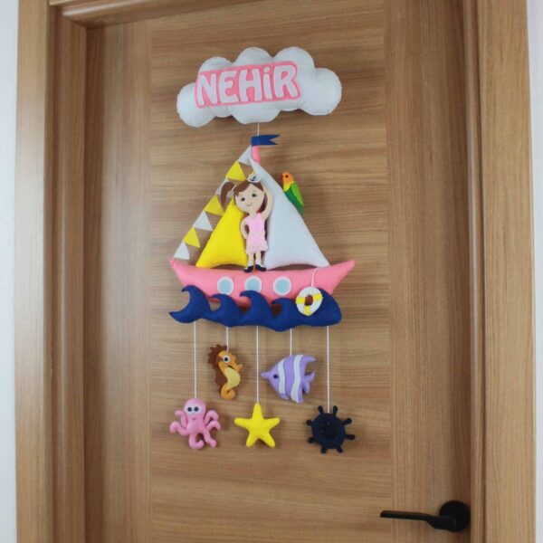 Nehir isimli Denizci Kız Bebek Kapı Süsü