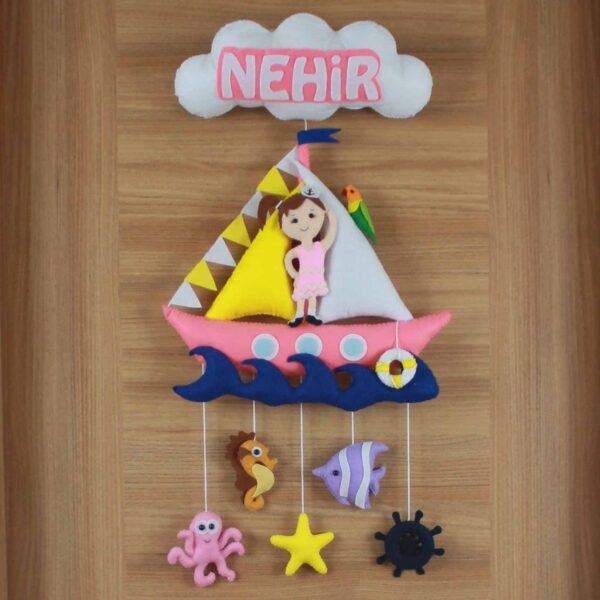 Nehir isimli Denizci Kız Bebek Kapı Süsü