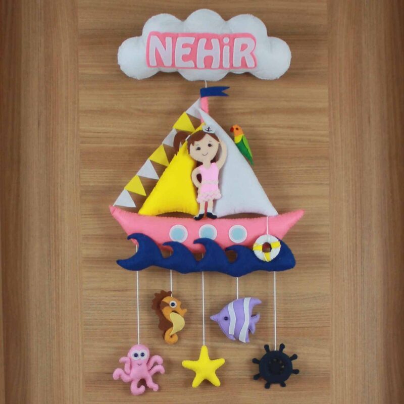 Nehir isimli Denizci Kız Bebek Kapı Süsü