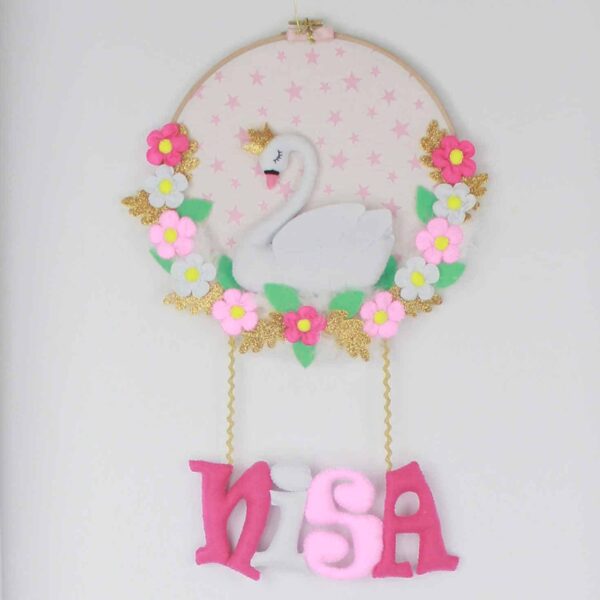 Nisa isimli Kuğu Bebek Kapı Süsü