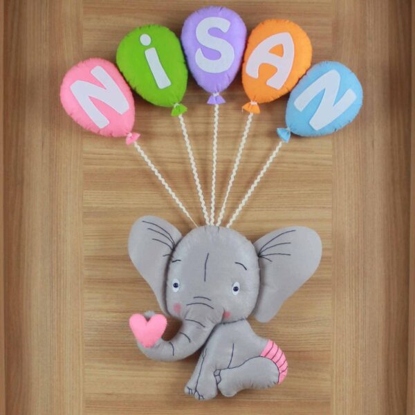 Nisan isimli Filli Bebek Kapı Süsü