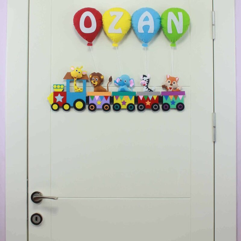 Ozan isimli Tren Bebek Kapı Süsü