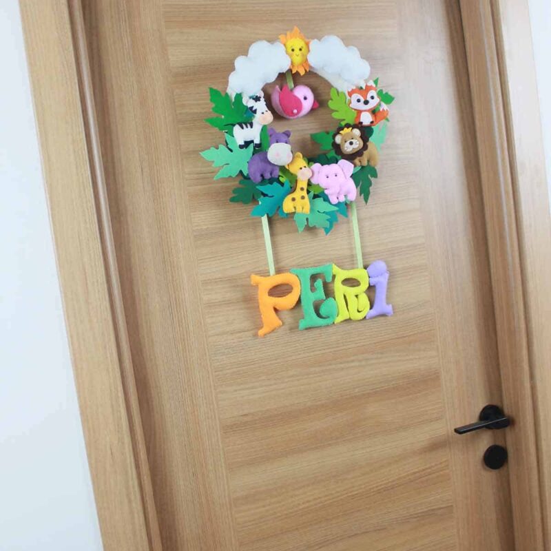 Peri isimli Safari Bebek Kapı Süsü