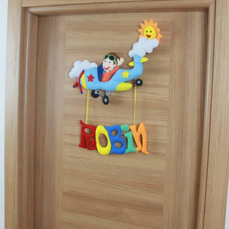 Robin isimli Pilot Bebek Kapı Süsü