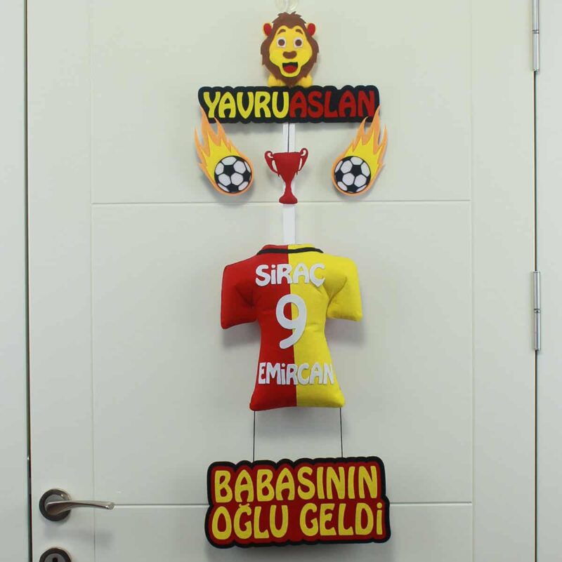 Siraç Emircan isimli YavruAslan Kapı Süsü