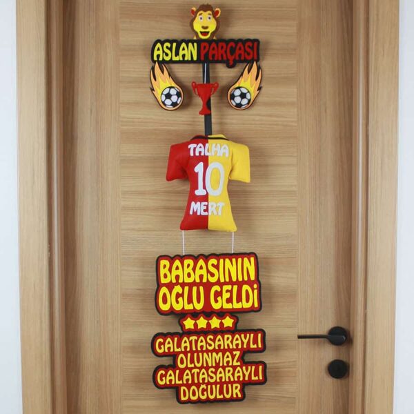 Talha Mert isimli AslanParçası Kapı Süsü