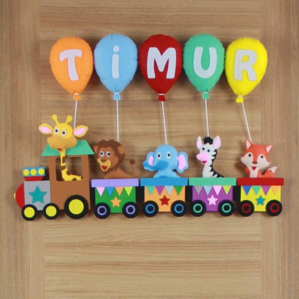 Timur isimli Tren Bebek Kapı Süsü