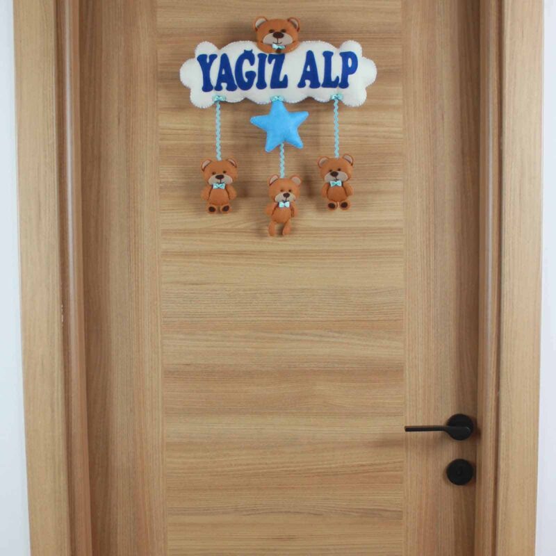 Yağız Alp isimli Bulutlu Ayıcık Bebek Kapı Süsü
