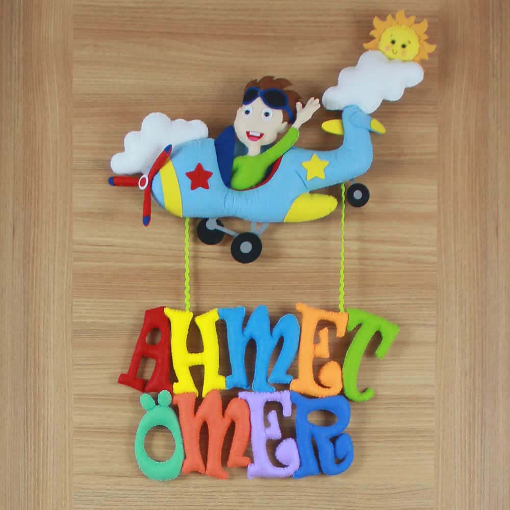 Ahmet Ömer isimli Pilot Bebek Kapı Süsü