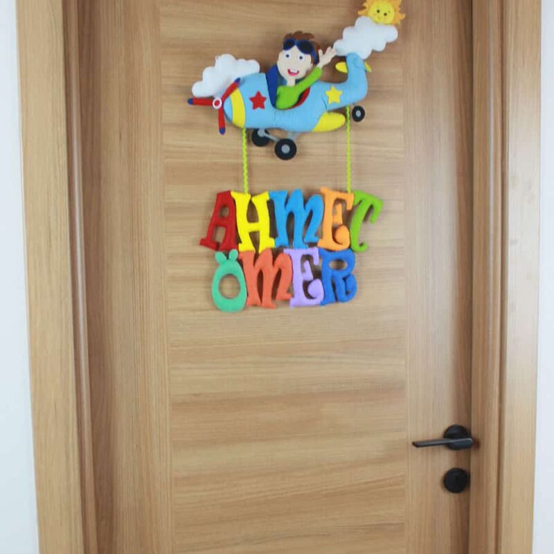 Ahmet Ömer isimli Pilot Bebek Kapı Süsü