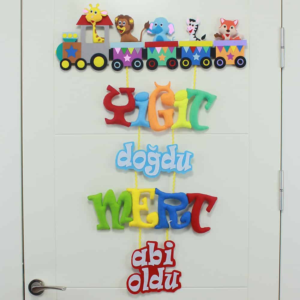 Yiğit ve Mert isimli Trenli Kardeş Kapı Süsü