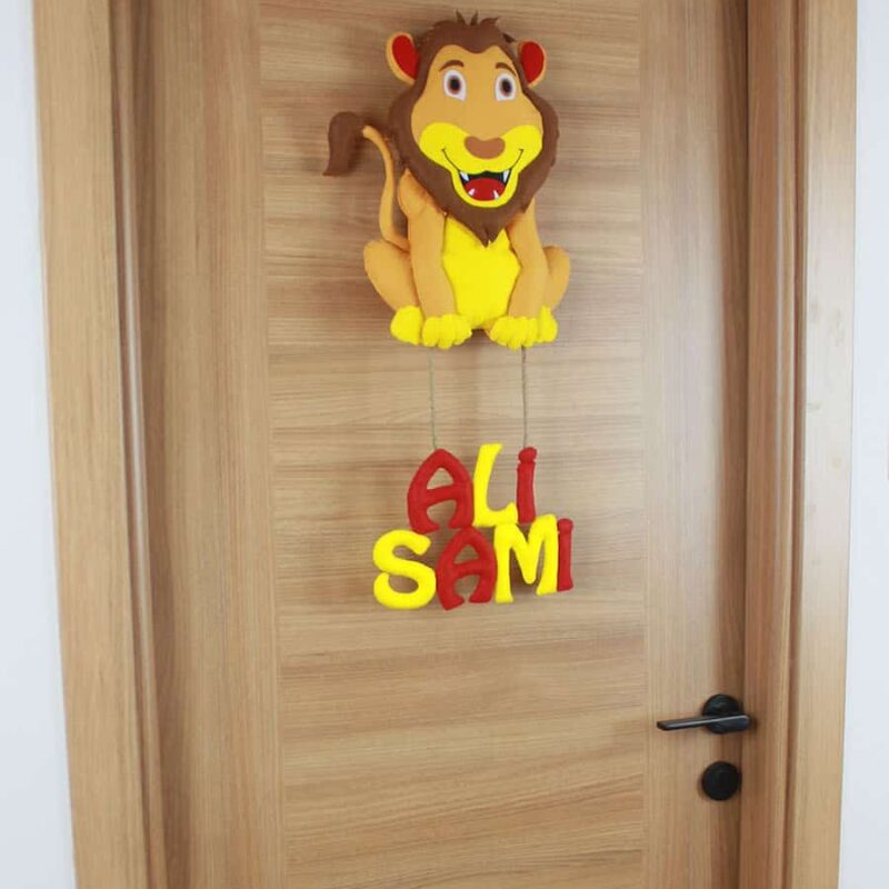 Ali Sami isimli Aslan Bebek Kapı Süsü