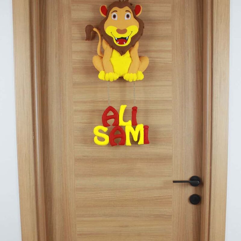 Ali Sami isimli Aslan Bebek Kapı Süsü