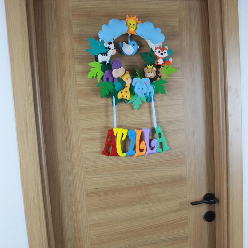 Atilla isimli Safari Bebek Kapı Süsü