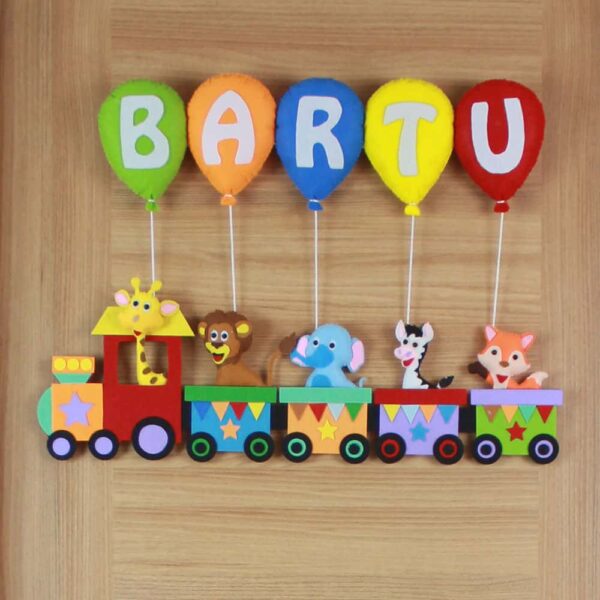 Bartu isimli Tren Bebek Kapı Süsü