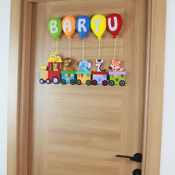 Bartu isimli Tren Bebek Kapı Süsü