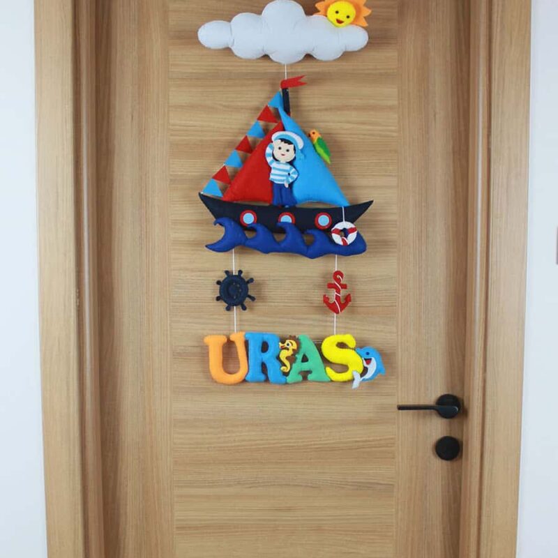Uras isimli Denizci Bebek Odası Kapı Süsü