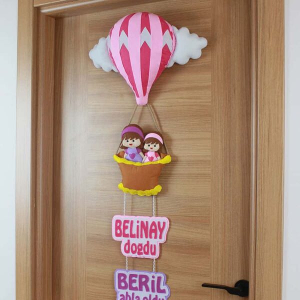 Sıcak Hava Balonlu Kız Kardeş Kapı Süsü