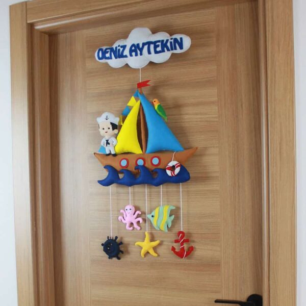 Deniz Aytekin isimli Denizci Bebek ve Hastane Kapı Süsü