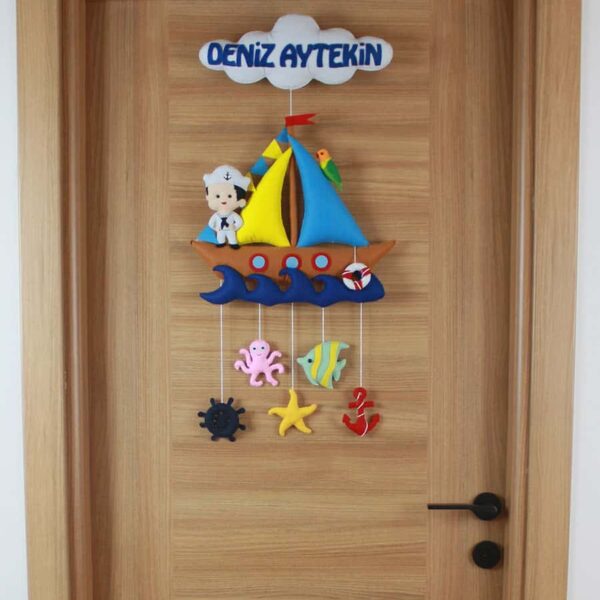 Deniz Aytekin isimli Denizci Bebek ve Hastane Kapı Süsü
