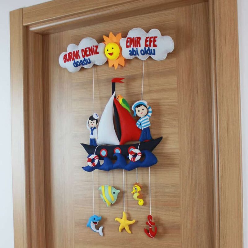 Burak Deniz ve Emir Efe isimli Denizci Kardeş Kapı Süsü