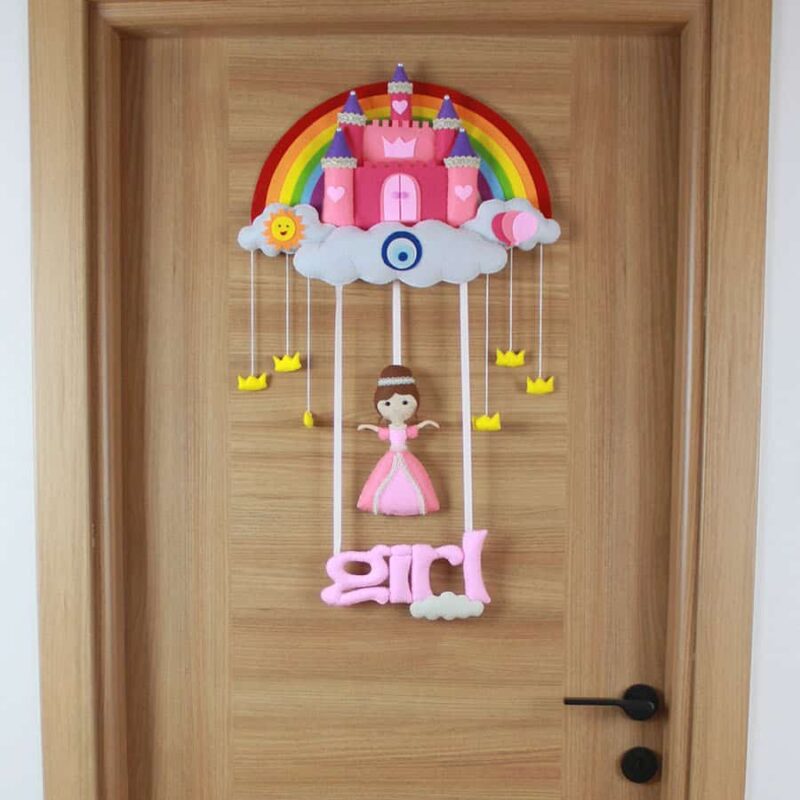 Girl yazılı Şato Kız Bebek Kapı Süsü