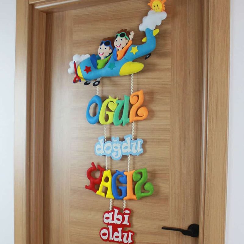 Oğuz ve Yağız isimli Kardeş Pilot Kapı Süsü