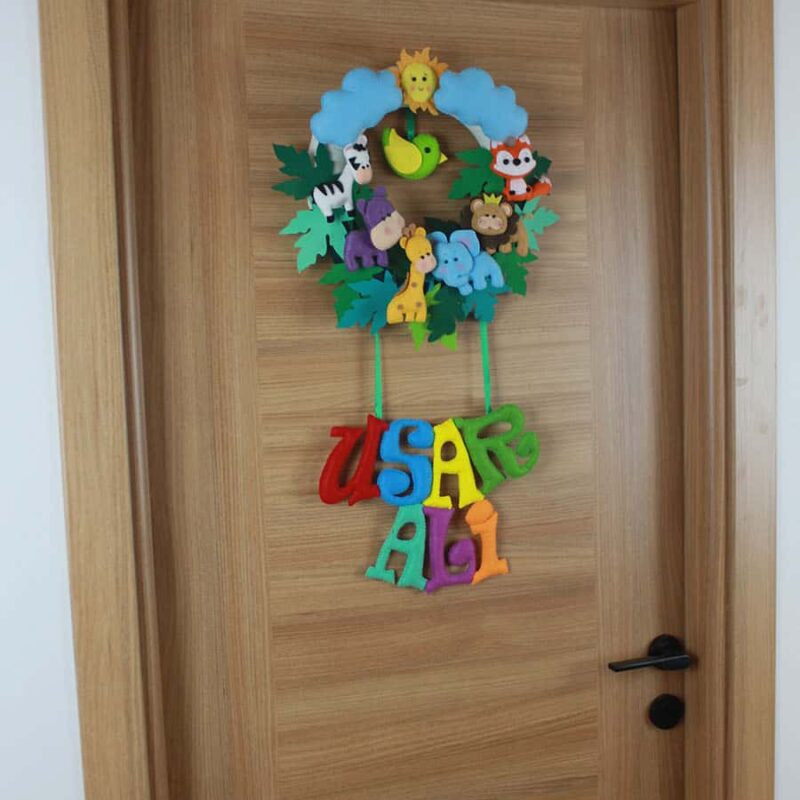Usar Ali isimli Safari Bebek Kapı Süsü