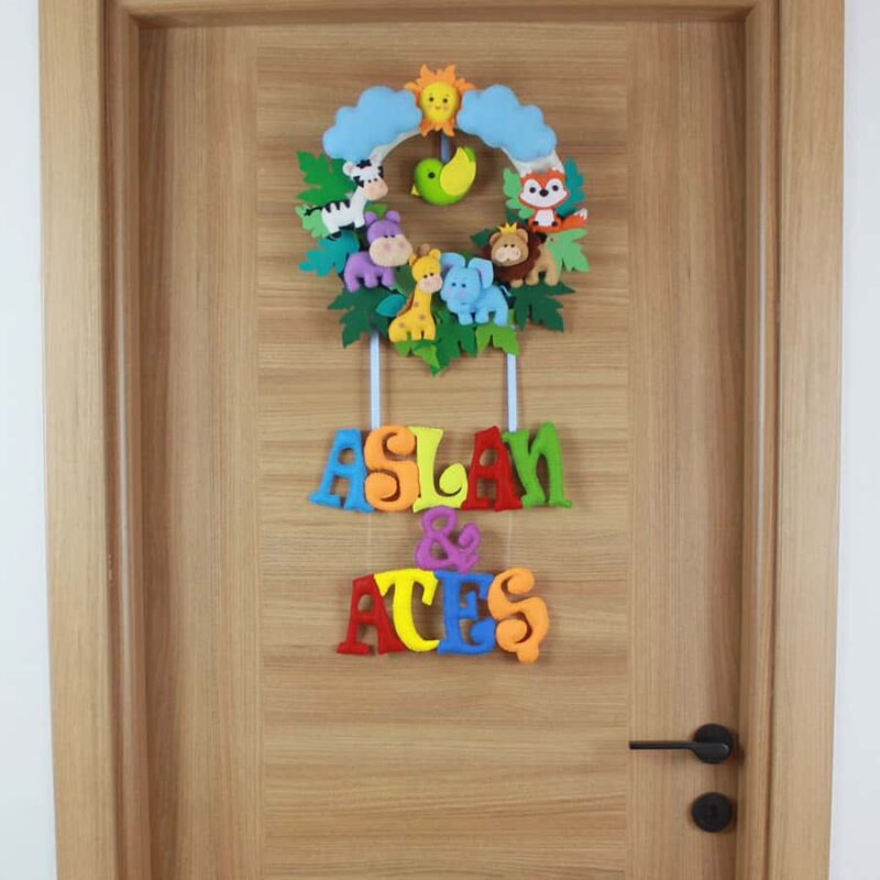 Aslan ve Ateş isimli Kardeş Safari Bebek ve Hastane Odası Kapı Süsü