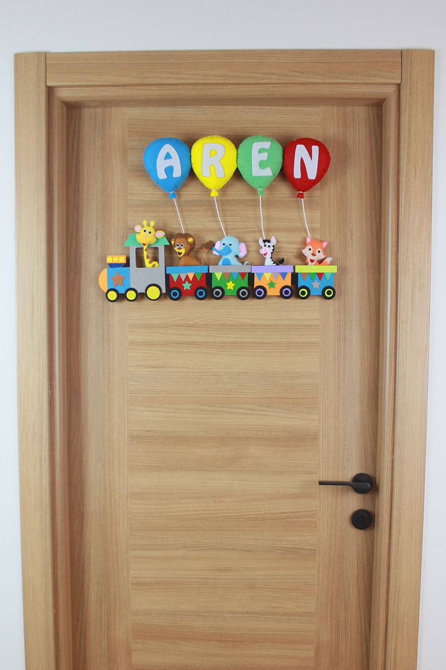 Aren isimli Tren Bebek ve Hastane Odası Kapı Süsü