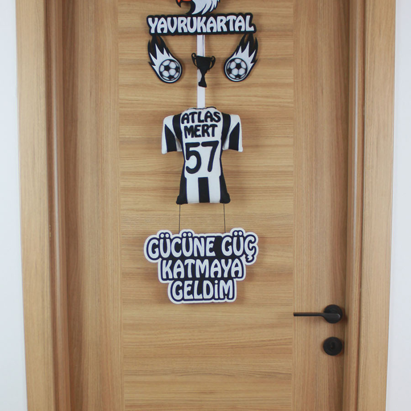 Atlas Mert isimli YavruKartal Kapı Süsü