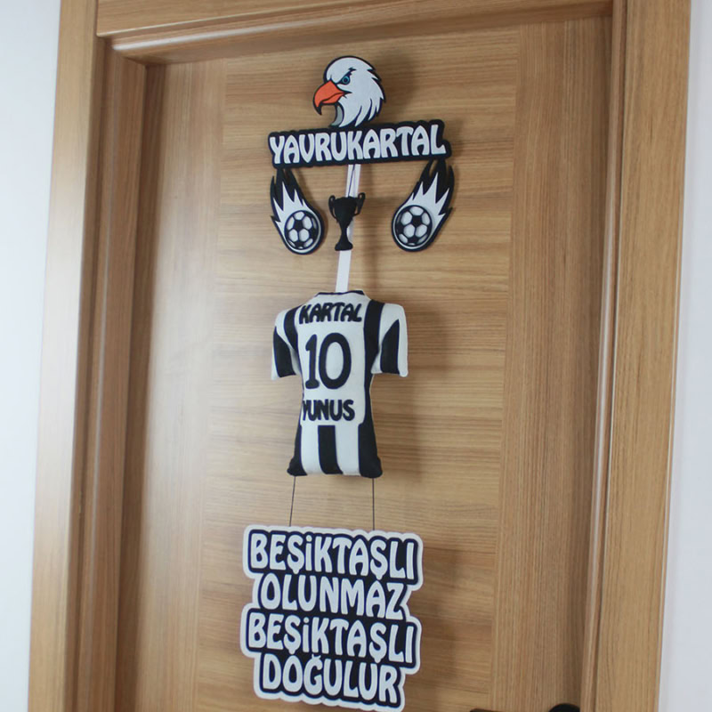 Kartal Yunus isimli YavruKartal Kapı Süsü