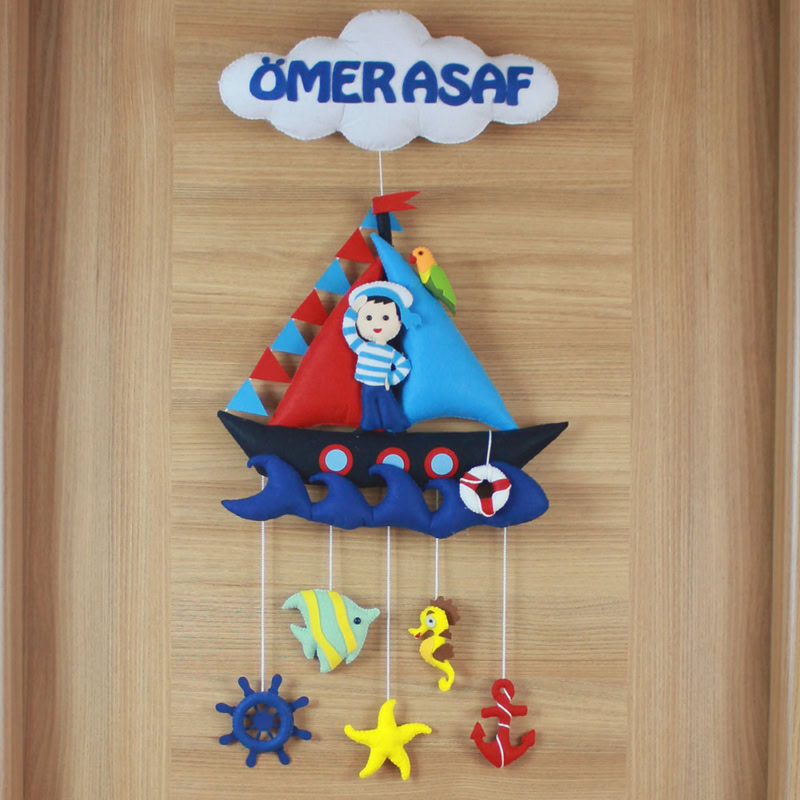 Ömer Asaf İsimli Denizci Kapı Süsü Yelkenli Gemi ve Deniz Canlıları Detay Çekim