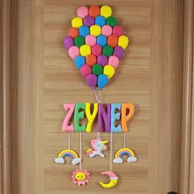 Unicorn ve gökkuşağı temalı Zeynep bebek kapı süsü aydınlık stüdyo çekimi - Tüm detaylar net