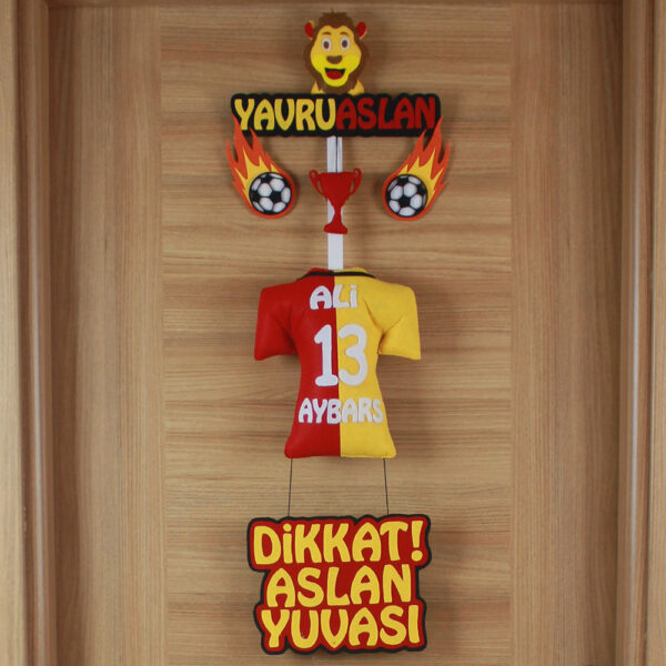 Ali Aybars isimli Yavruaslan Kapı Süsü
