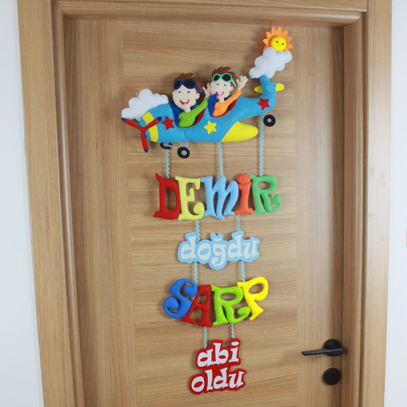 Demir doğdu ve Sarp abi oldu keçe yazıları ve rengarenk harfler