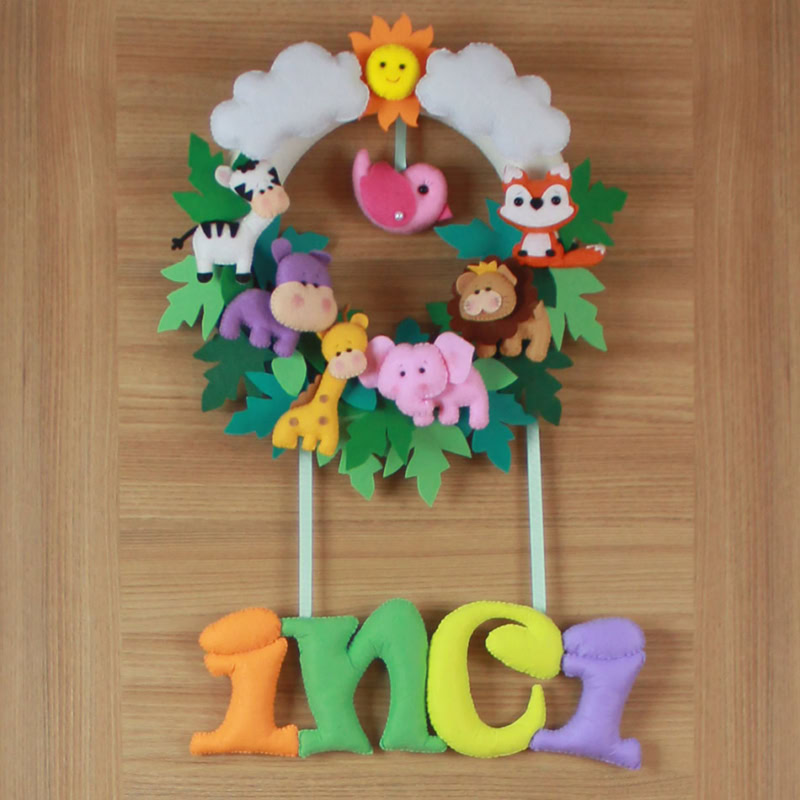 Yakın çekim: Safari hayvanları (Zürafa, Fil, Maymun, Tilki) ve güneş detayı