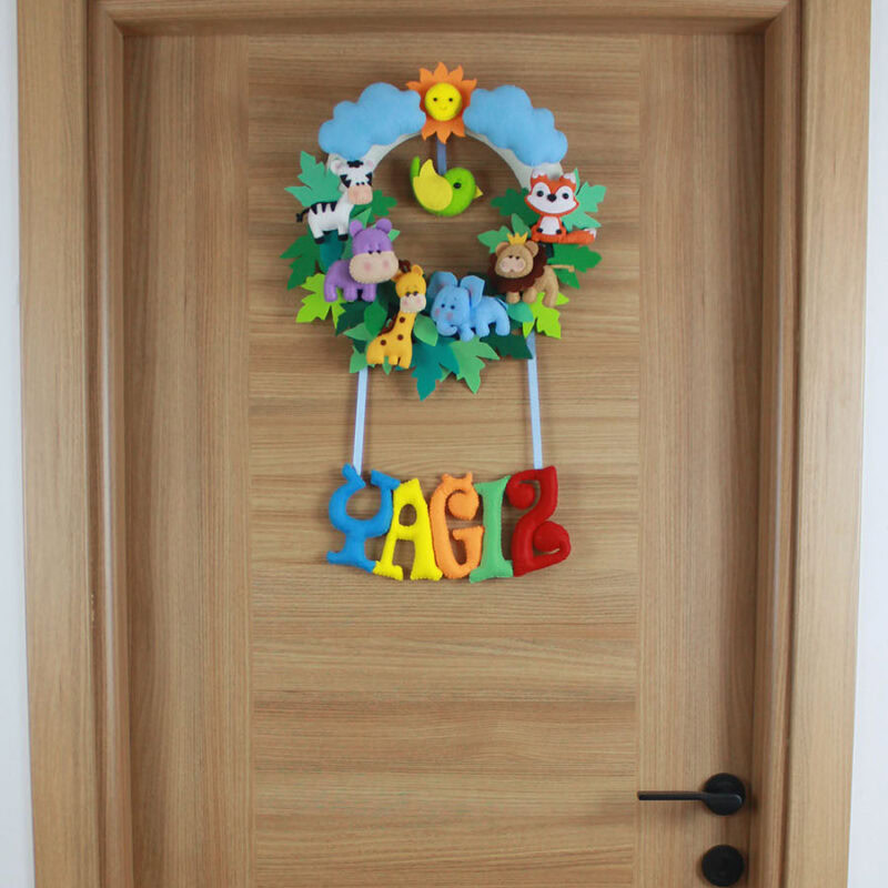 Yağız isimli safari hayvanlı keçe bebek kapı süsü, halkalı model