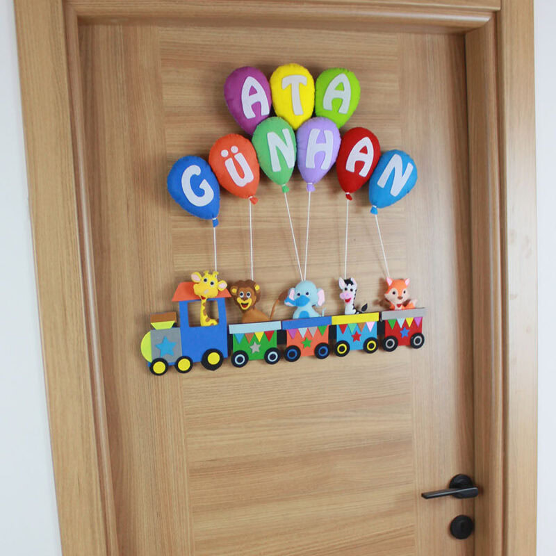 Kişiye özel tren konseptli bebek odası süsü yan profil görünümü